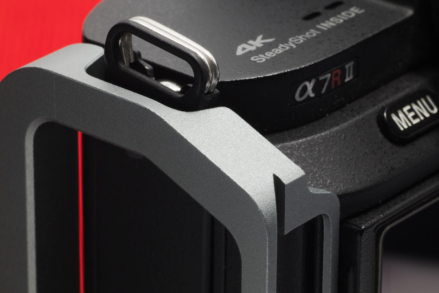 L-Plate for Sony a7R2 with minor cosmetic imperfections