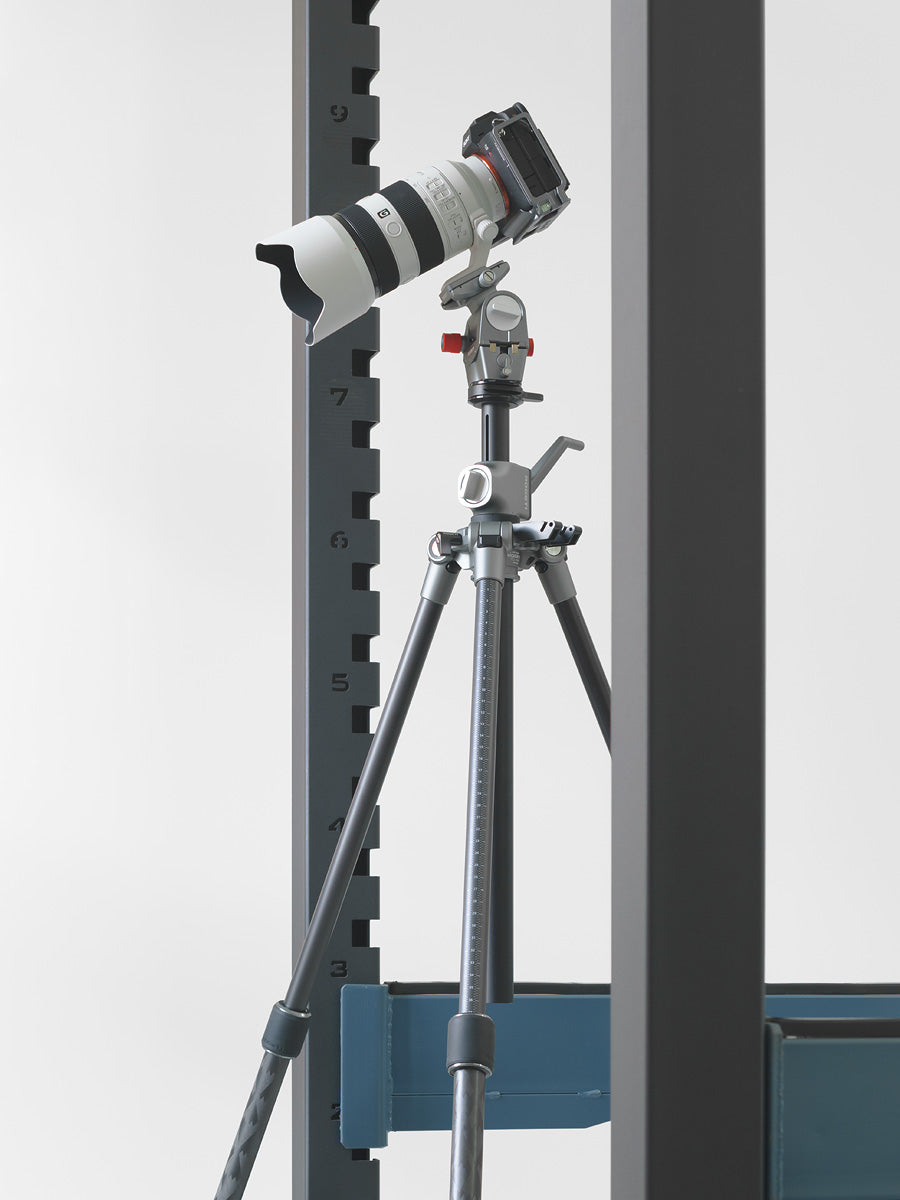 T32MAX Gear Tripod minor surface imperfections