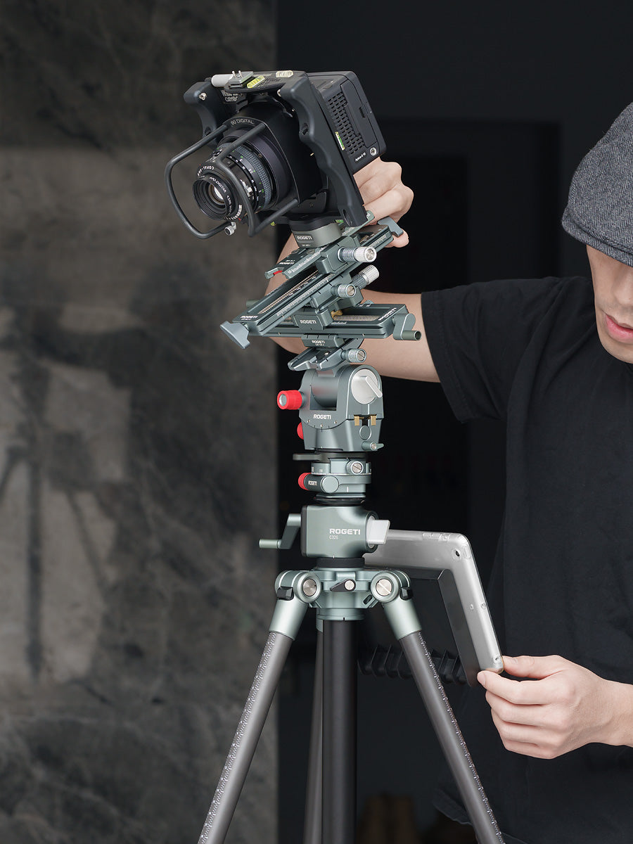 T32MAX Gear Tripod minor surface imperfections