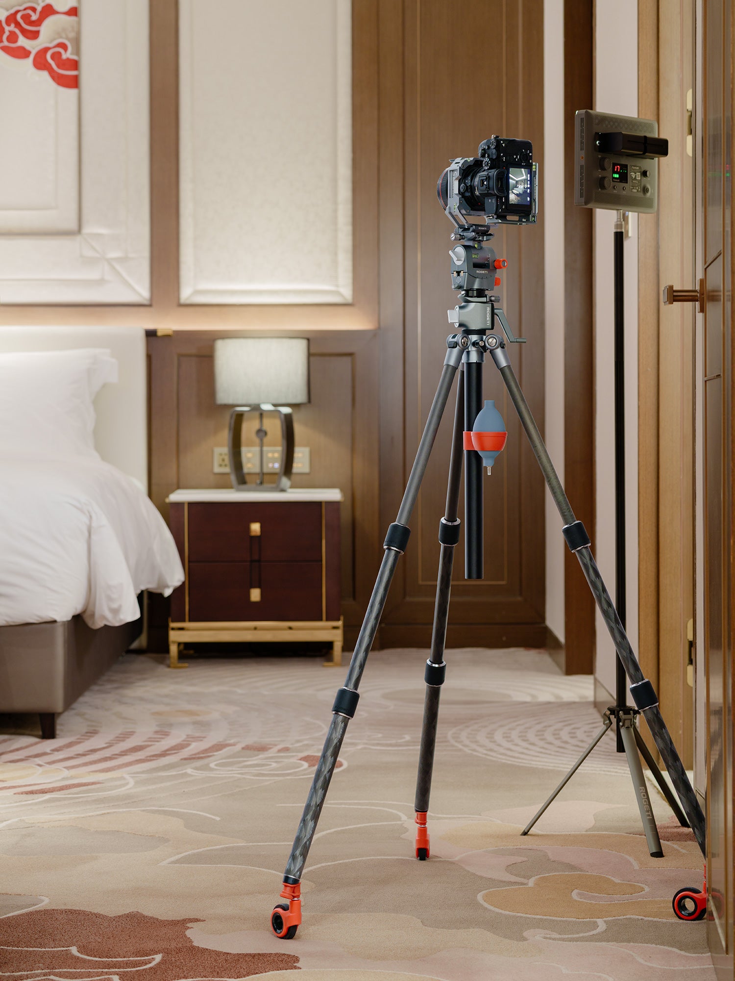 T32MAX Nested Tripod with C32B/C32BK Center Column – ROGETI